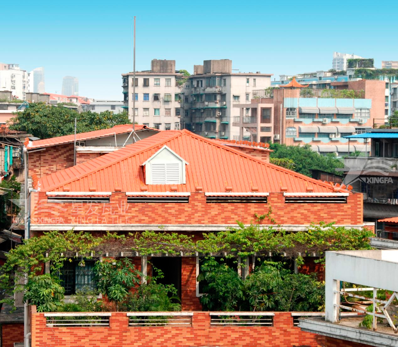 杭州让农村老旧房屋顶“换个新装”—合成树脂瓦成为新宠
